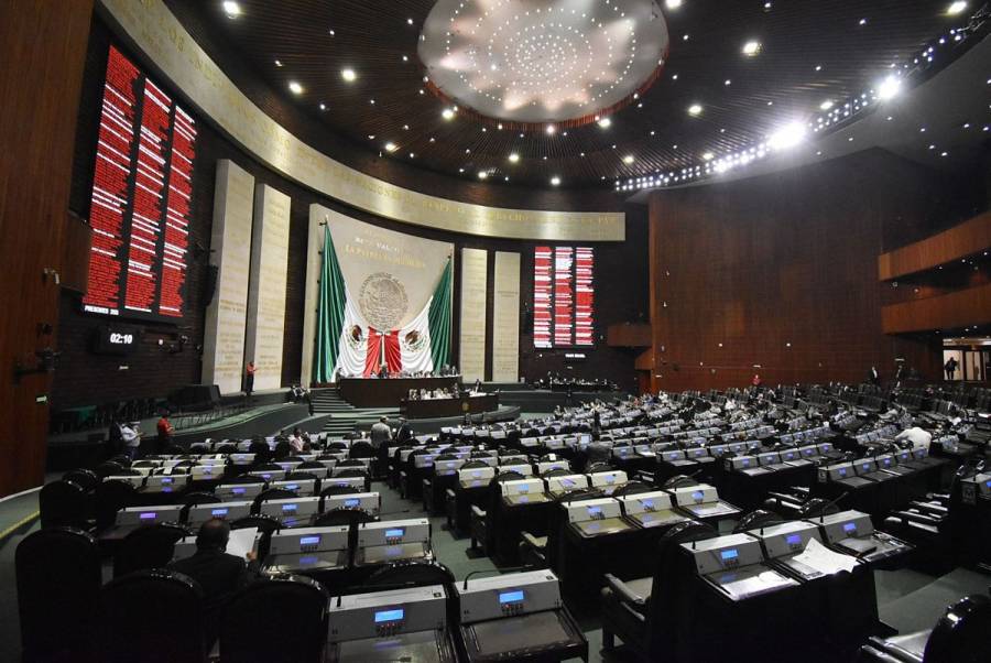 Diputados podrán buscar reelección sin abandonar su cargo: INE