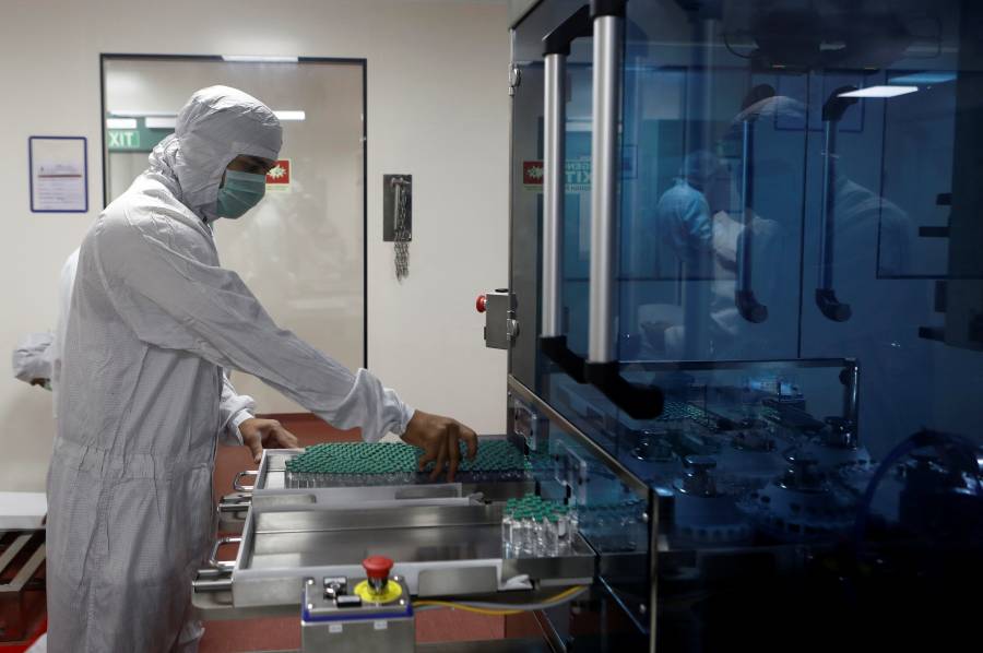 Confirman 70.4% de eficacia en dosis de AstraZeneca
