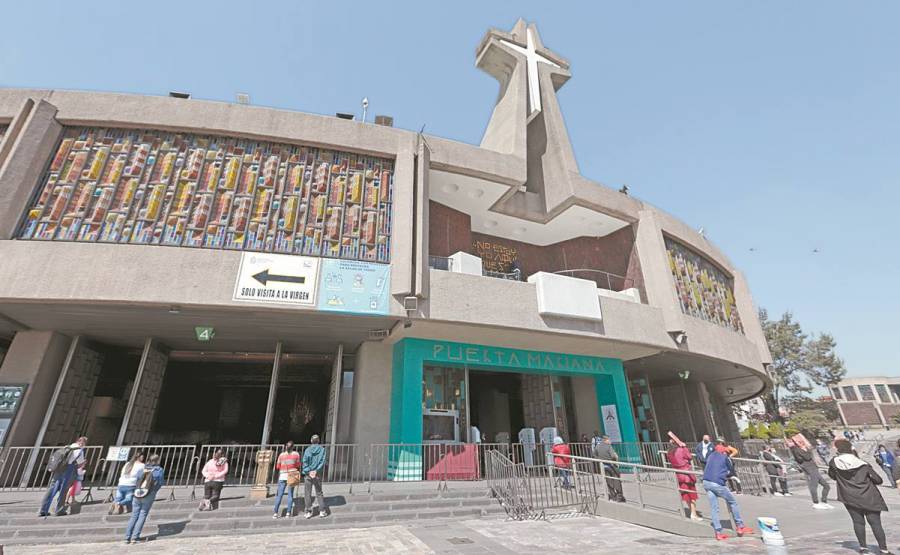 Arriban 12 mil 814 feligreses a la Basílica de Guadalupe