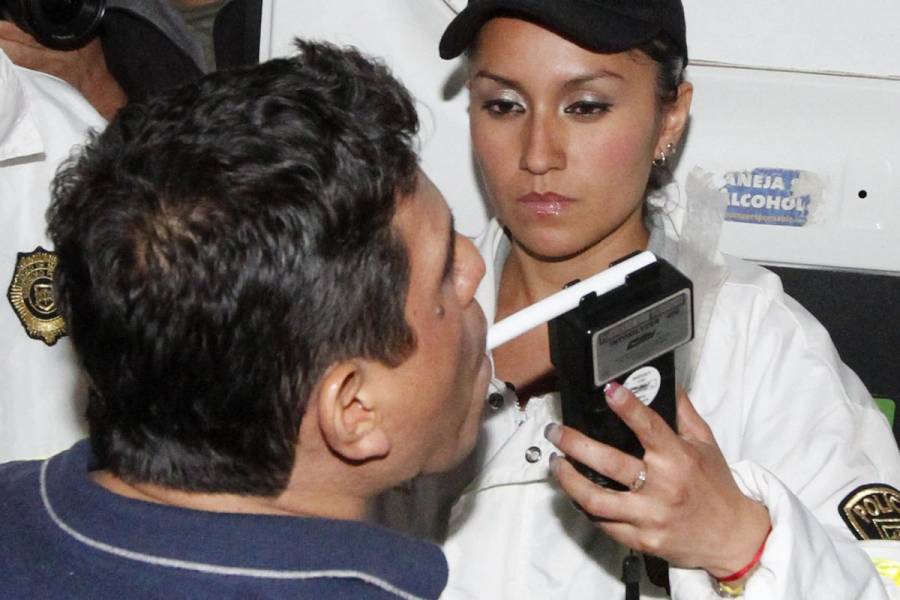 Activan “alcoholímetro” permanente por fiestas decembrinas en CDMX
