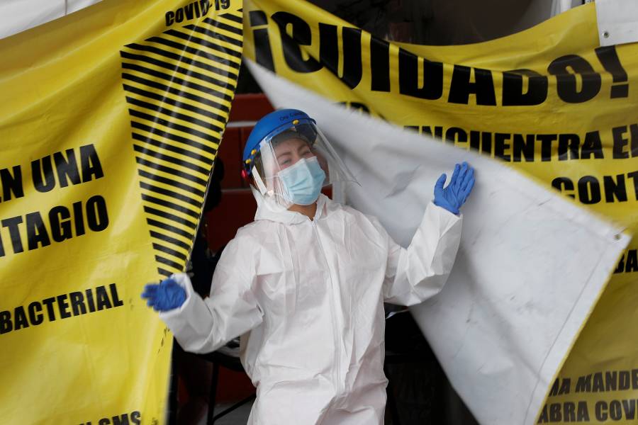 Prevén segunda ola de  contagios en México y Brasil