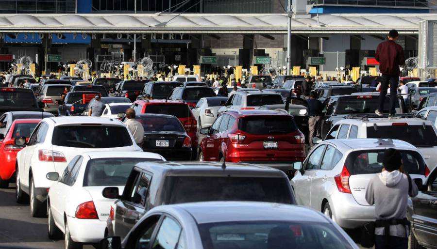 EEUU extiende restricciones en las fronteras de M&eacute;xico y Canad&aacute; hasta el 21 de enero