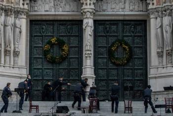 Nueva York: En evento navide&ntilde;o de iglesia, sujeto abre fuego