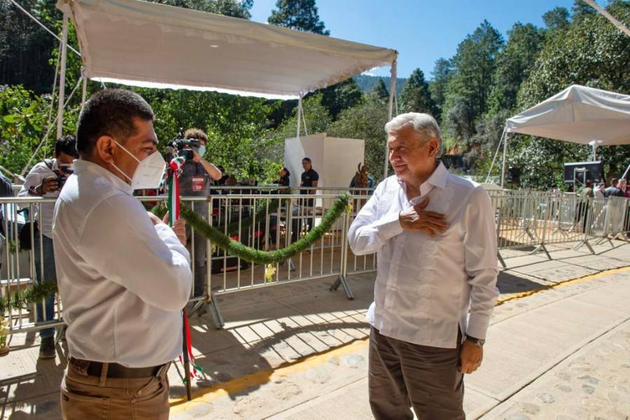 Impulsar&aacute;n producci&oacute;n de mezcal en Oaxaca