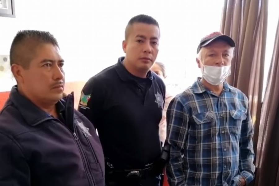 Policía de Hidalgo encuentra bolsa con más de 40 mil pesos y la devuelve a su dueño