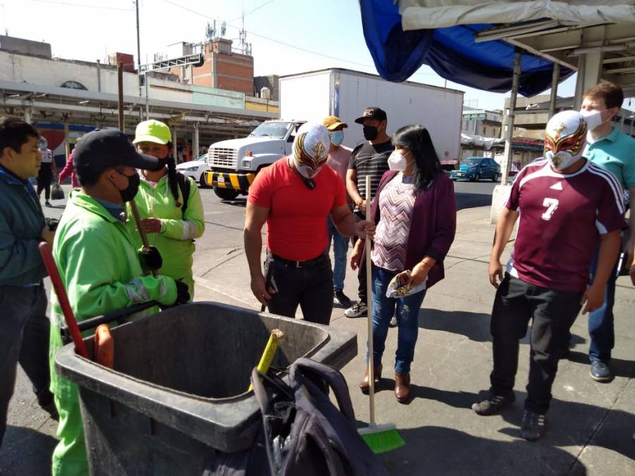 Carístico y Redes Sociales Progresistas limpian las calles de Tepito