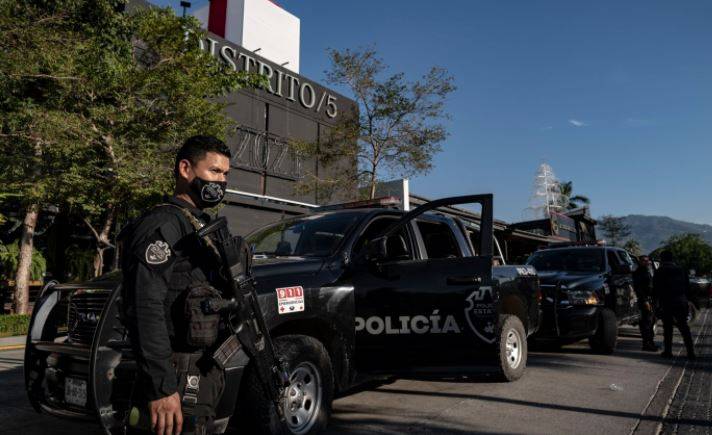 Policía Estatal refuerza seguridad en Puerto Vallarta tras asesinato de Aristóteles Sandoval