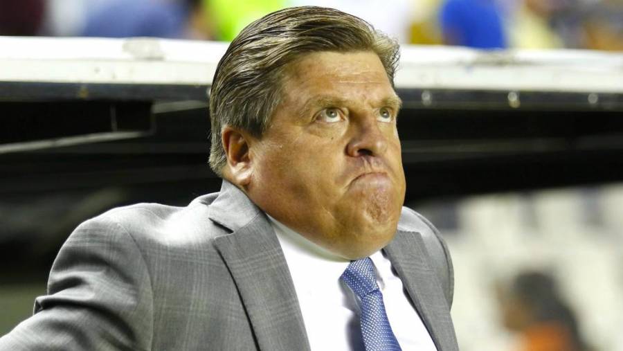 VIDEO: Miguel Herrera provoca al auxiliar de LAFC y termina golpeado