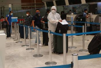 Avi&oacute;n aterriza de emergencia, pasajero con s&iacute;ntomas de Covid-19 sufri&oacute; ataque cardiaco