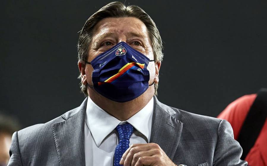 América destituye a Miguel Herrera como su director técnico