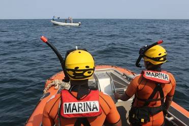 Rescata Semar 13 migrantes varados