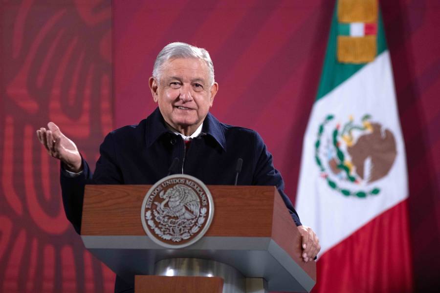 AMLO se dice orgulloso de que PRI, PAN y PRD se unan contra la 4T