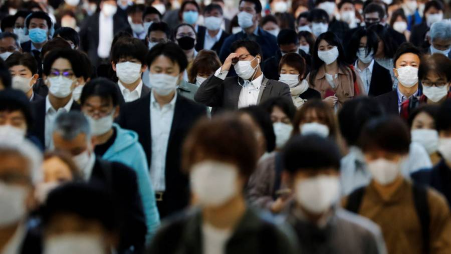 Japón cierra sus fronteras para frenar propagación de nueva cepa de covid