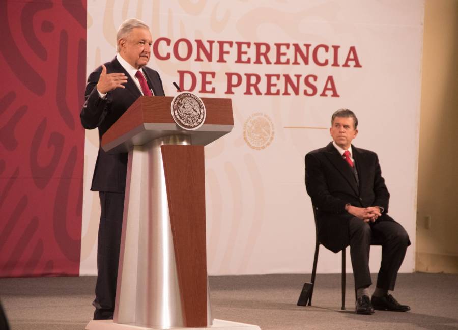 Vacunarán en casa a personas de tercera edad que no puedan salir: AMLO