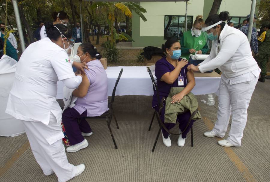 Inicia en Nuevo León vacunación contra virus