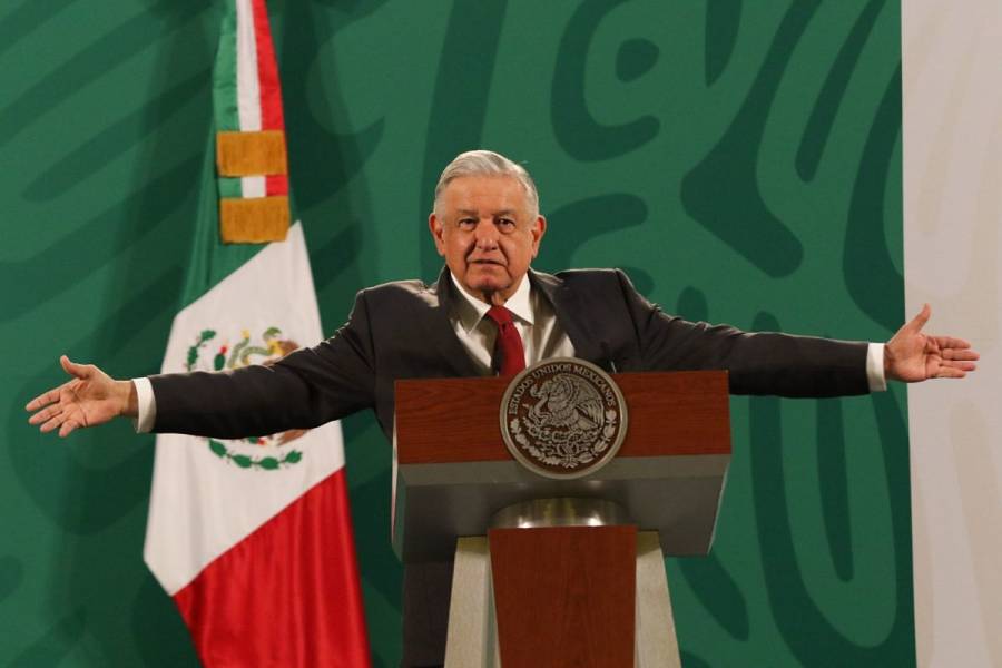 AMLO asegura que pleitos internos en Morena “no minan confianza”