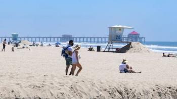 Manhattan Beach eliminar&aacute; asientos p&uacute;blicos debido al aumento de COVID-19