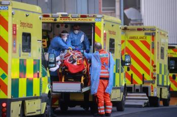 Emergencia en GB: contagios  ligan 5 d&iacute;as por arriba de 50 mil