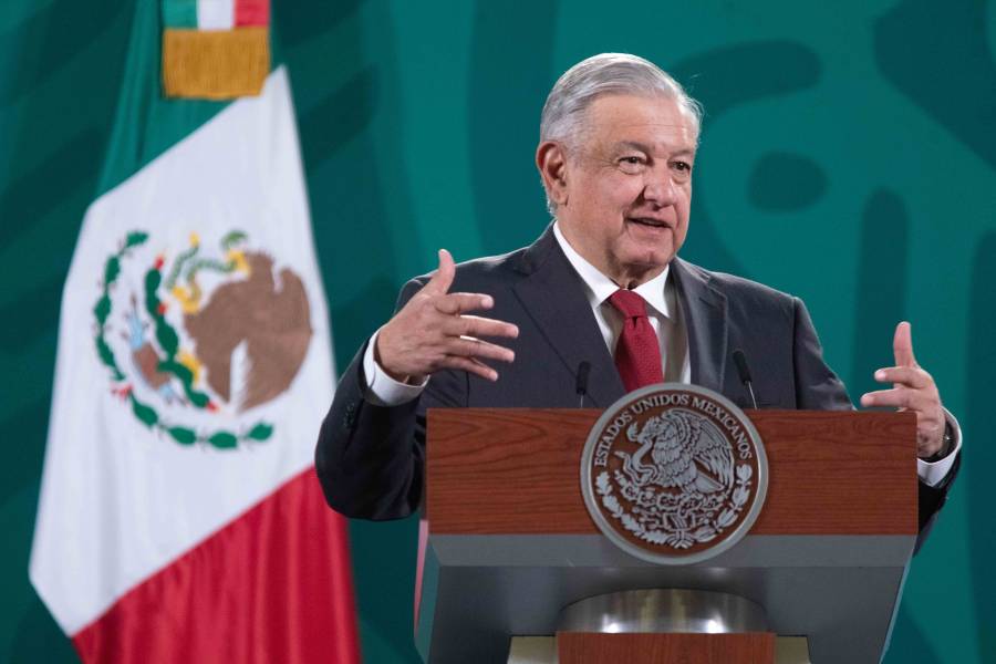AMLO ofrece asilo pol&iacute;tico a fundador de WIKILEAKS