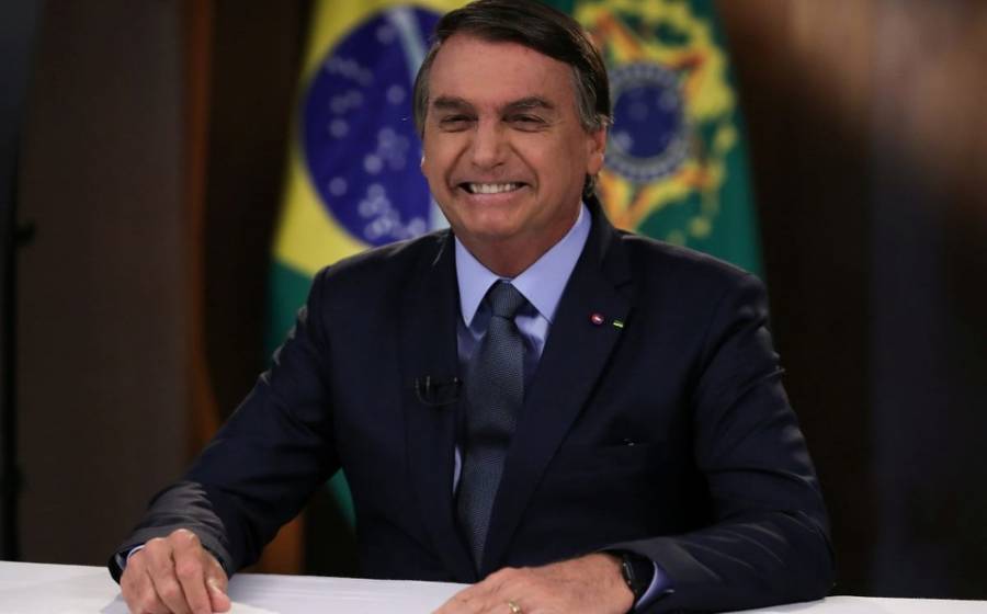Jair Bolsonaro critica a fabricantes de jeringas de Brasil por alza en los precios