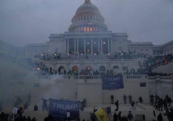 Altos funcionarios de la administración Trump consideran renunciar