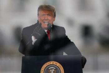 Legisladores y empresarios piden la destitución de Donald Trump como presidente