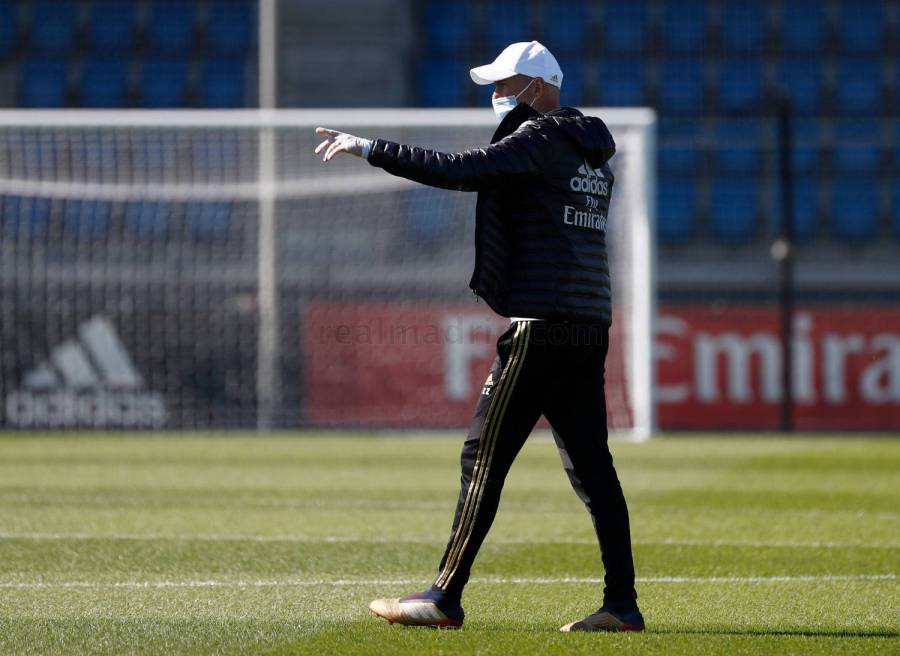 Zidane guarda cuarentena por contacto con un positivo por COVID