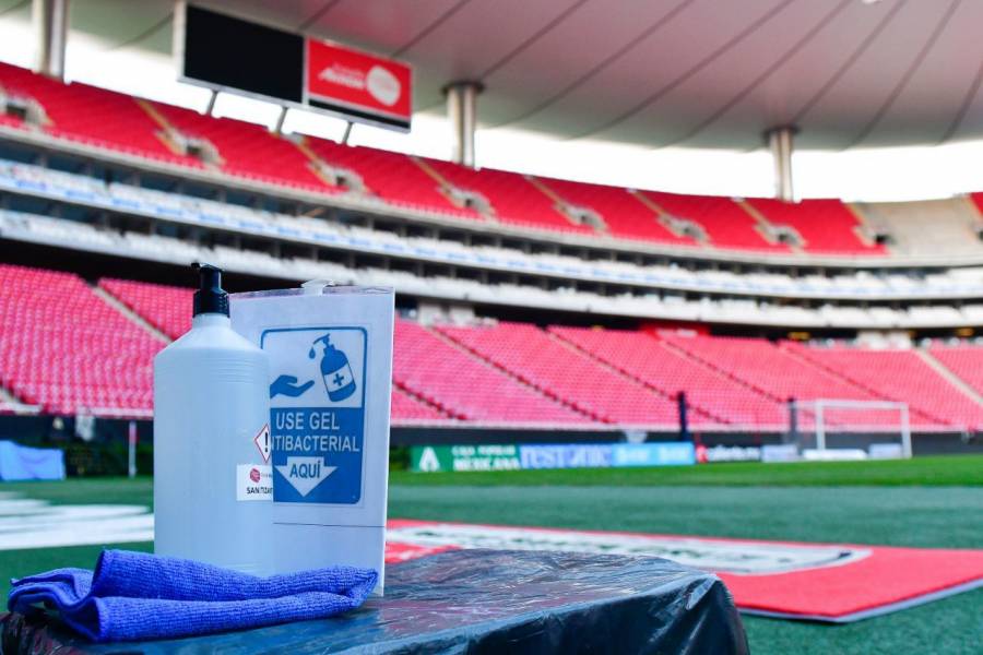 Estadios seguirán bajo las reglas del semáforo epidemiológico esta temporada
