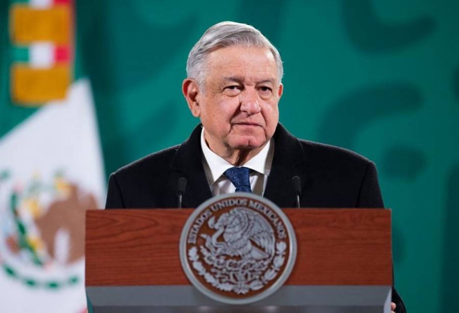 AMLO teme que dueños de redes sociales estén creando un “gobierno mundial”