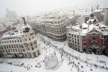 Madrid padece la mayor nevada de su historia desde la d&eacute;cada de los 70
