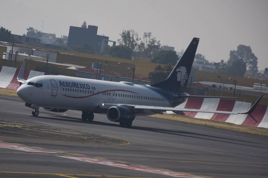Pide Aeroméxico al Gobierno finalizar contratos colectivos de pilotos y sobrecargos