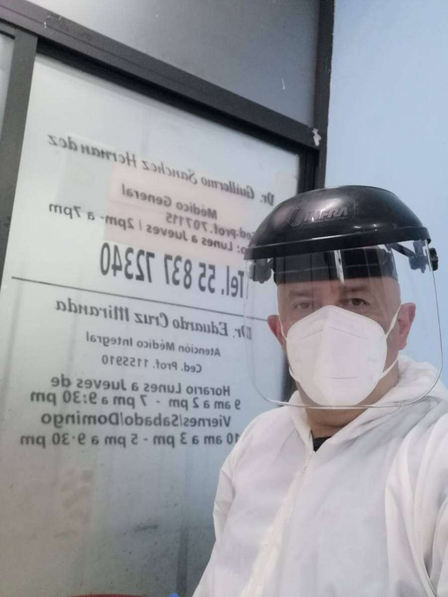 En Iztapalapa, m&eacute;dico atiende a m&aacute;s de mil contagiados por Covid-19