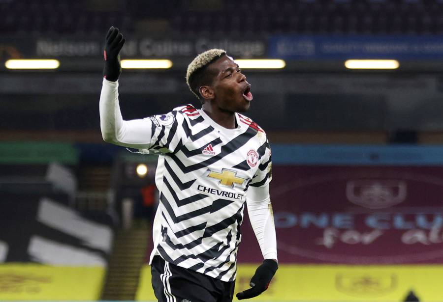 Con Pogba en plan estelar, Manchester United se pone líder en la Premier League