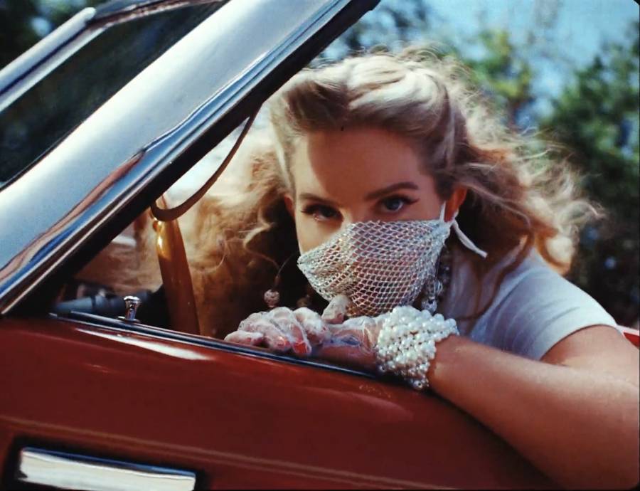 Lana del Rey revela fecha de lanzamiento de su nuevo &aacute;lbum