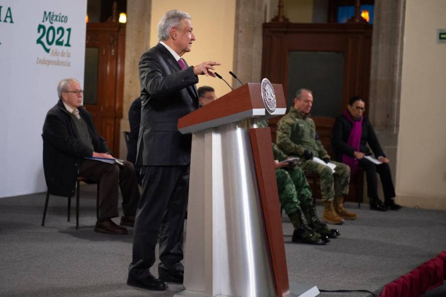 INE no debe confundir propaganda electoral con información: AMLO