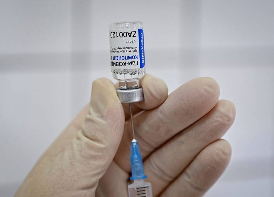 Rusia iniciará vacunación masiva contra COVID-19 la próxima semana