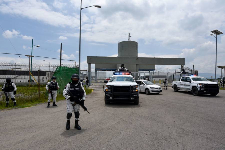 AMLO va por reducir costos de penales privados
