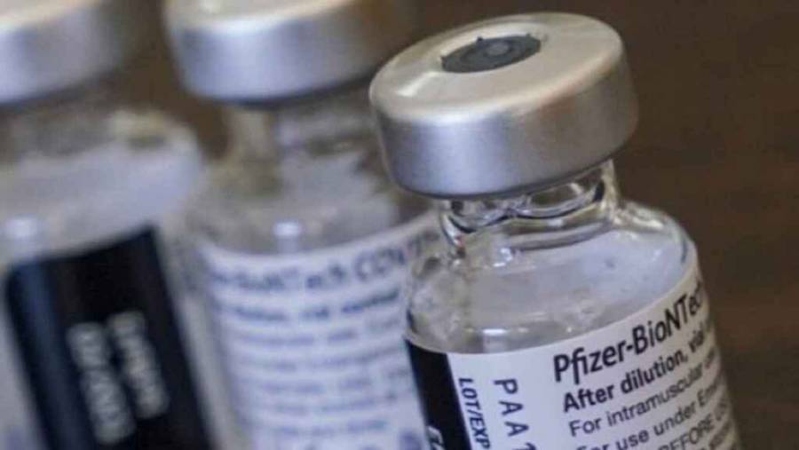 Pfizer reduce temporalmente las entregas de vacunas anti-COVID en Europa