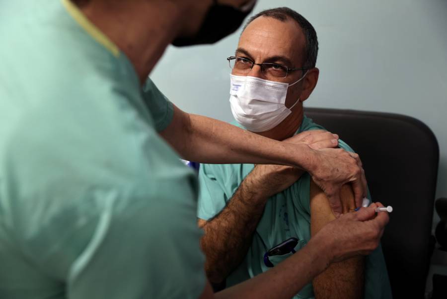 Israel fija meta de 5.2 millones  de inmunizados para marzo