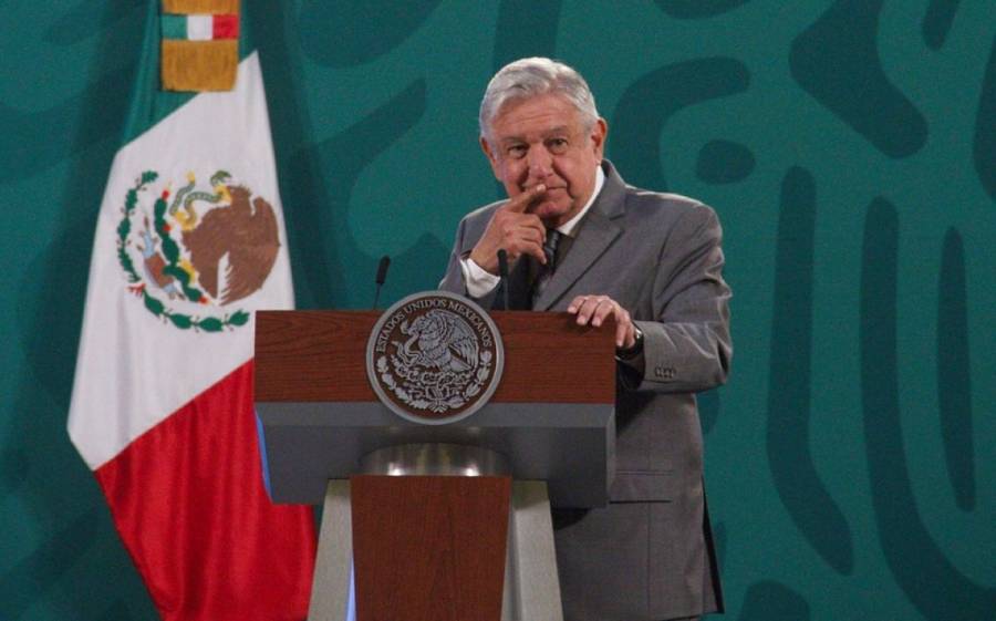 AMLO informa tendencia a la baja de contagios en CDMX