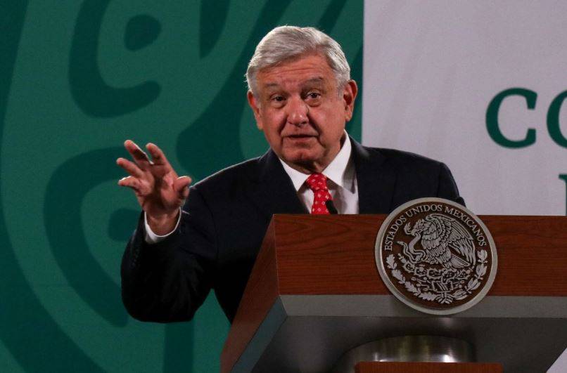 Habrá proceso interno en Pemex para elegir líderes sindicales: AMLO