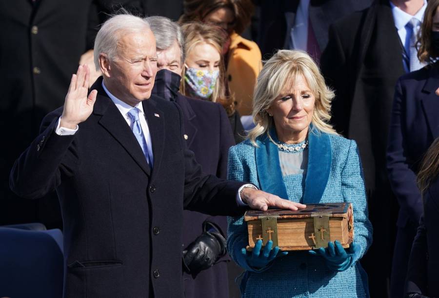 Joe Biden jura como presidente n&uacute;mero 46 de EEUU