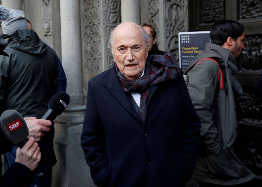 Joseph Blatter, expresidente de la FIFA, estuvo en coma inducido por una semana