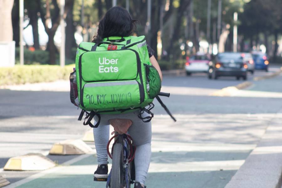 Uber Eats reduce comisiones a restaurantes en entidades con semáforo rojo