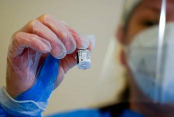 Pfizer alista entrega de vacunas contra COVID-19 a COVAX, iniciativa de la OMS
