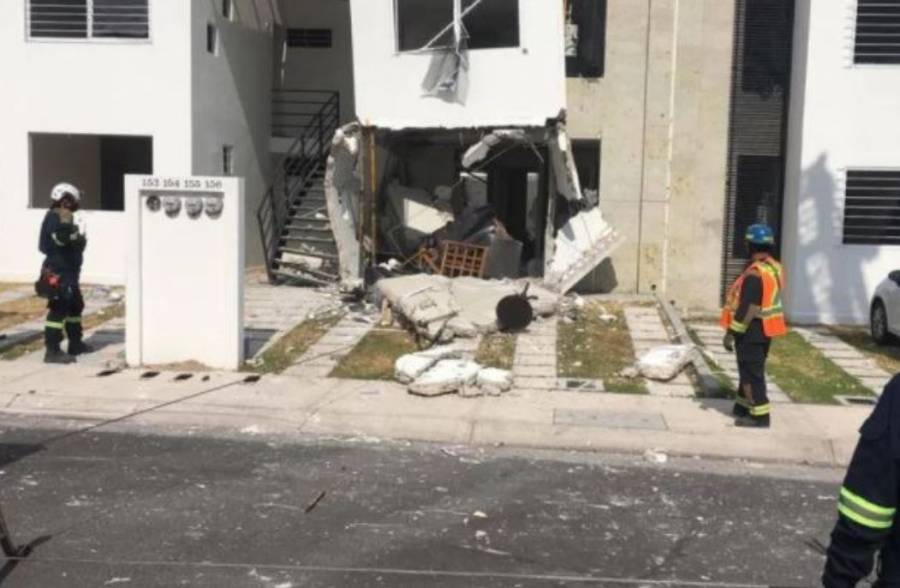 Explosión de vivienda en Querétaro deja 10 heridos y 56 casas dañadas