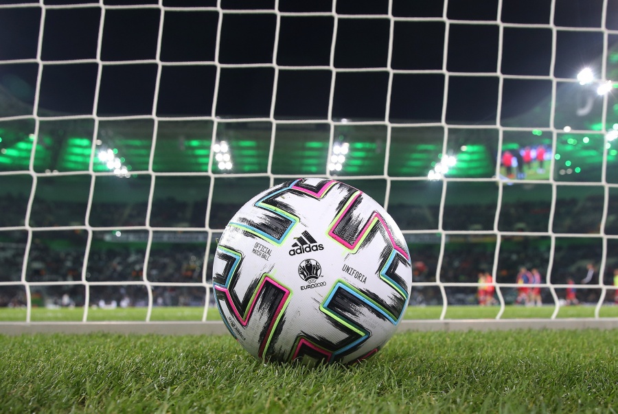 Federaci&oacute;n Holandesa analiza dar por finalizada la Eredivisie