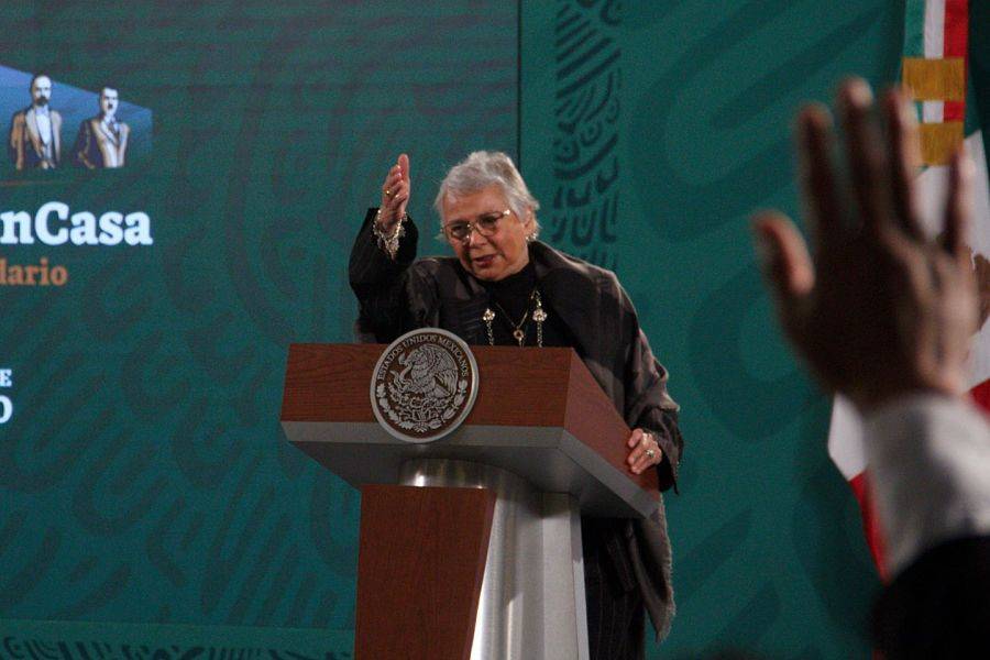 Olga Sánchez Cordero encabeza “mañanera” y aclara que AMLO sigue en funciones
