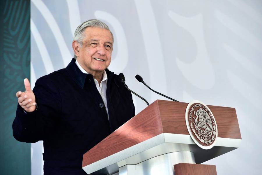 AMLO da positivo a coronavirus;  confía en salir adelante