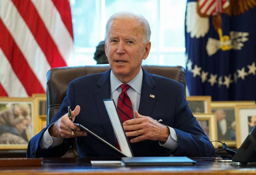 Biden firma &oacute;rdenes ejecutivas de salud para el regreso del Obamacare
